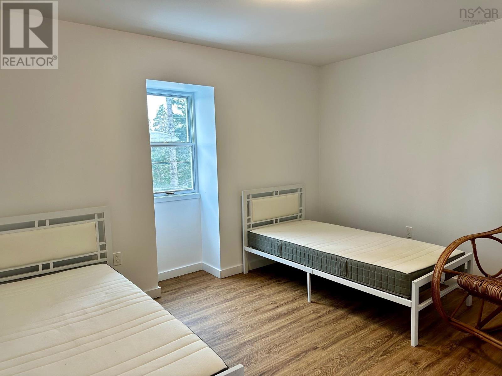 For sale 10409 St Margarets Bay Road, Hubbards, Nova Scotia B0J1T0