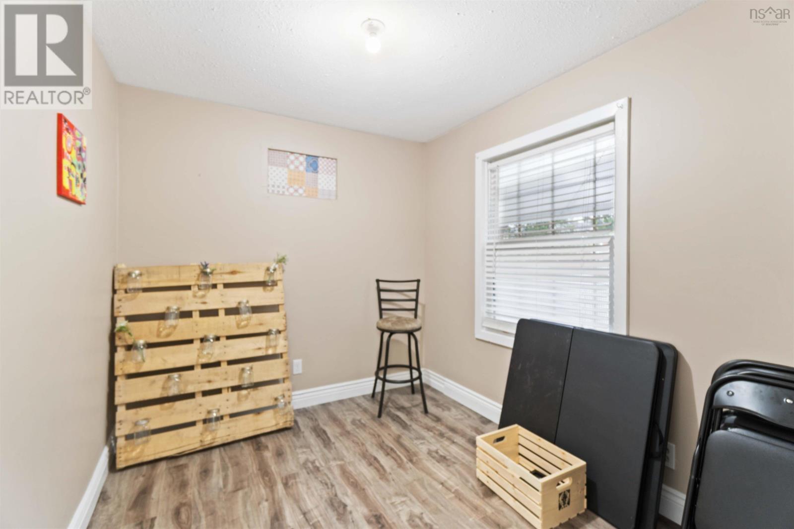 For sale 982/984 Central Avenue, Greenwood, Nova Scotia B0P1N0