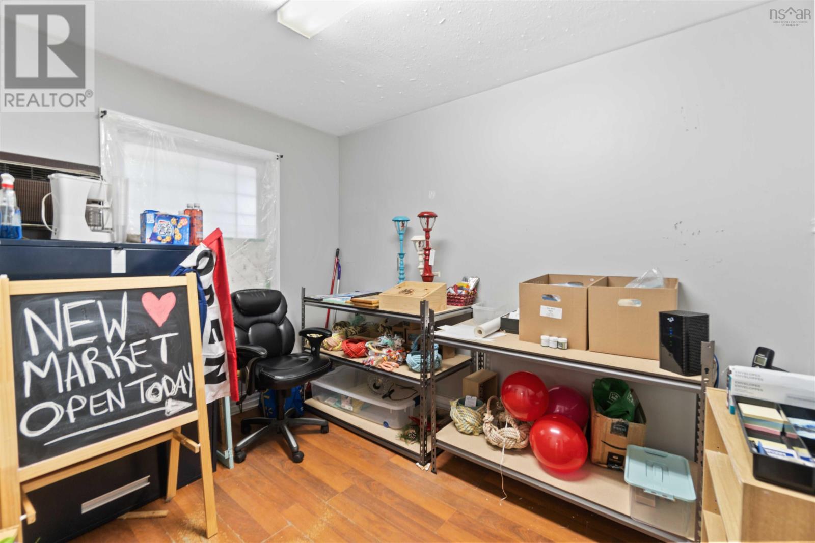 For sale 982/984 Central Avenue, Greenwood, Nova Scotia B0P1N0