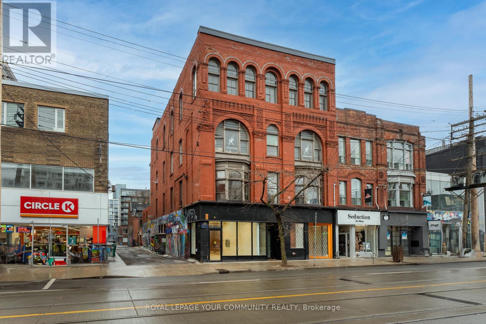 For lease: #101 -489 QUEEN ST, Toronto, Ontario M5V2B2 - C8127202