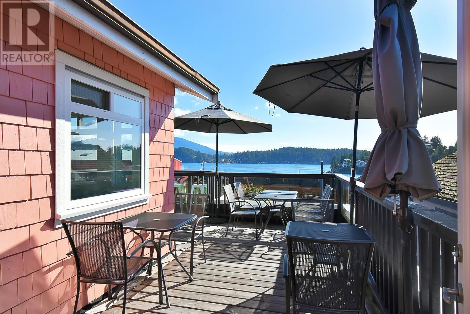 For sale: 201 280 GOWER POINT ROAD, Gibsons, British Columbia V0N1V0 ...