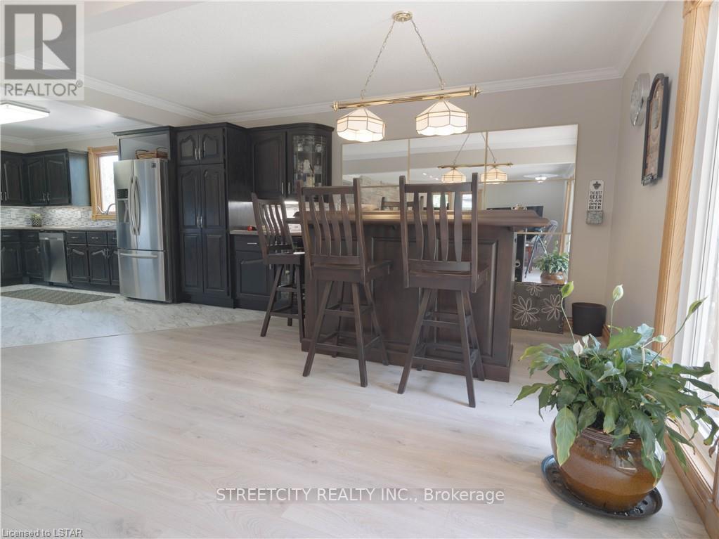 For sale 307 PARKHILL DR, London, Ontario N0M2N0 X8129466 REALTOR.ca