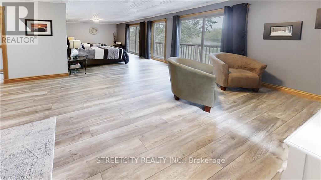 For sale 307 PARKHILL DR, London, Ontario N0M2N0 X8129466 REALTOR.ca