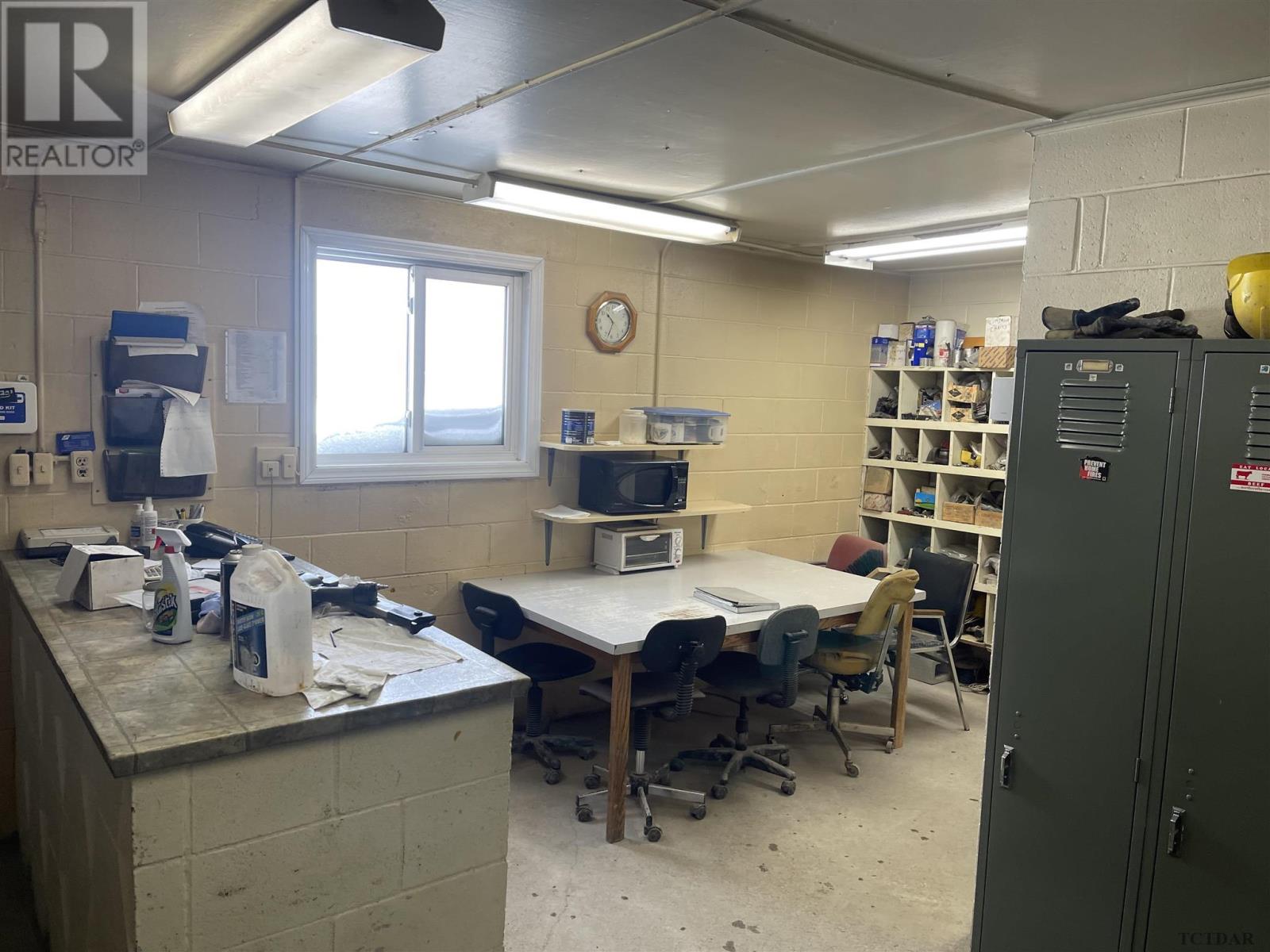 For sale 332407 Highway 11 N, Earlton, Ontario P0J1E0 TM230237