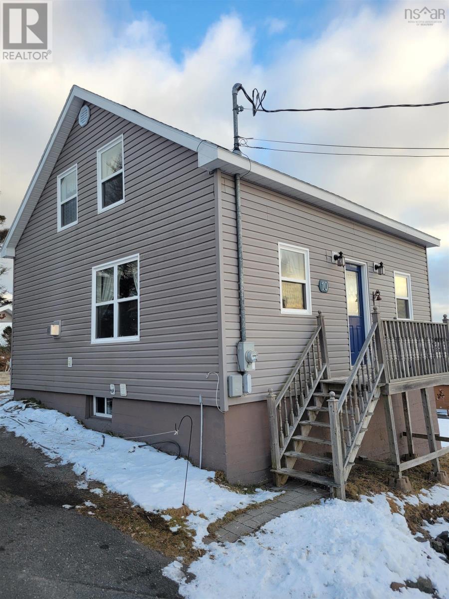 10 Beatrice Street Louisbourg Nova Scotia B1C1B1 REALTOR.ca