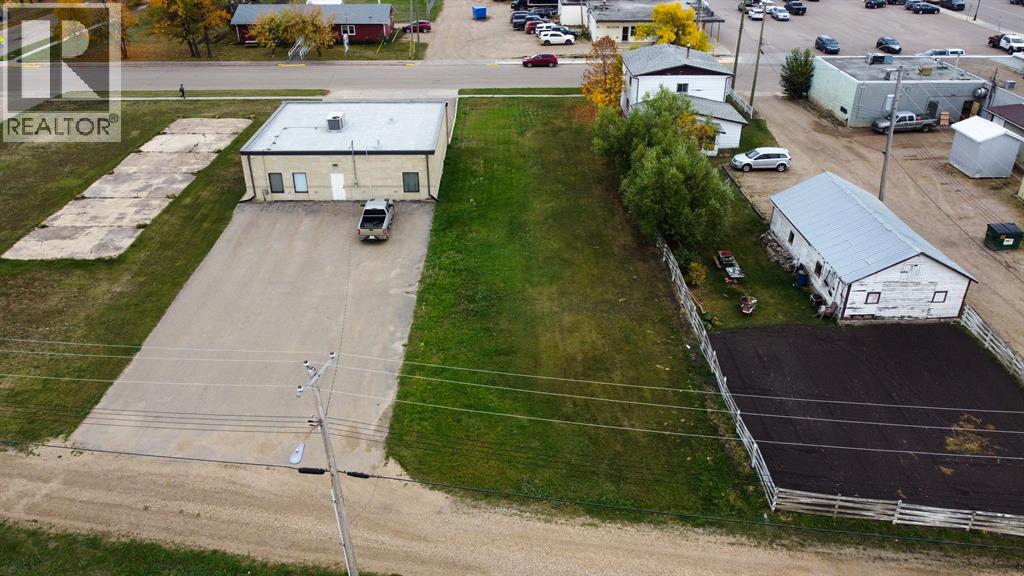 For sale 4 Central Avenue NE, Falher, Alberta T0H1M0 A2004134