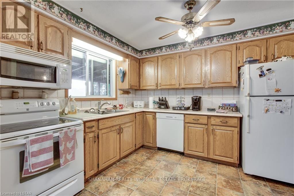 For sale 3124 BROADWAY ST ST, BrookeAlvinston, Ontario N0N1A0