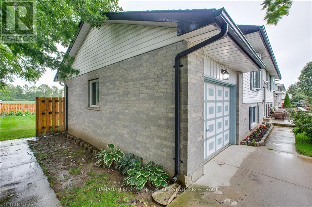 For sale 3124 BROADWAY ST ST, BrookeAlvinston, Ontario N0N1A0