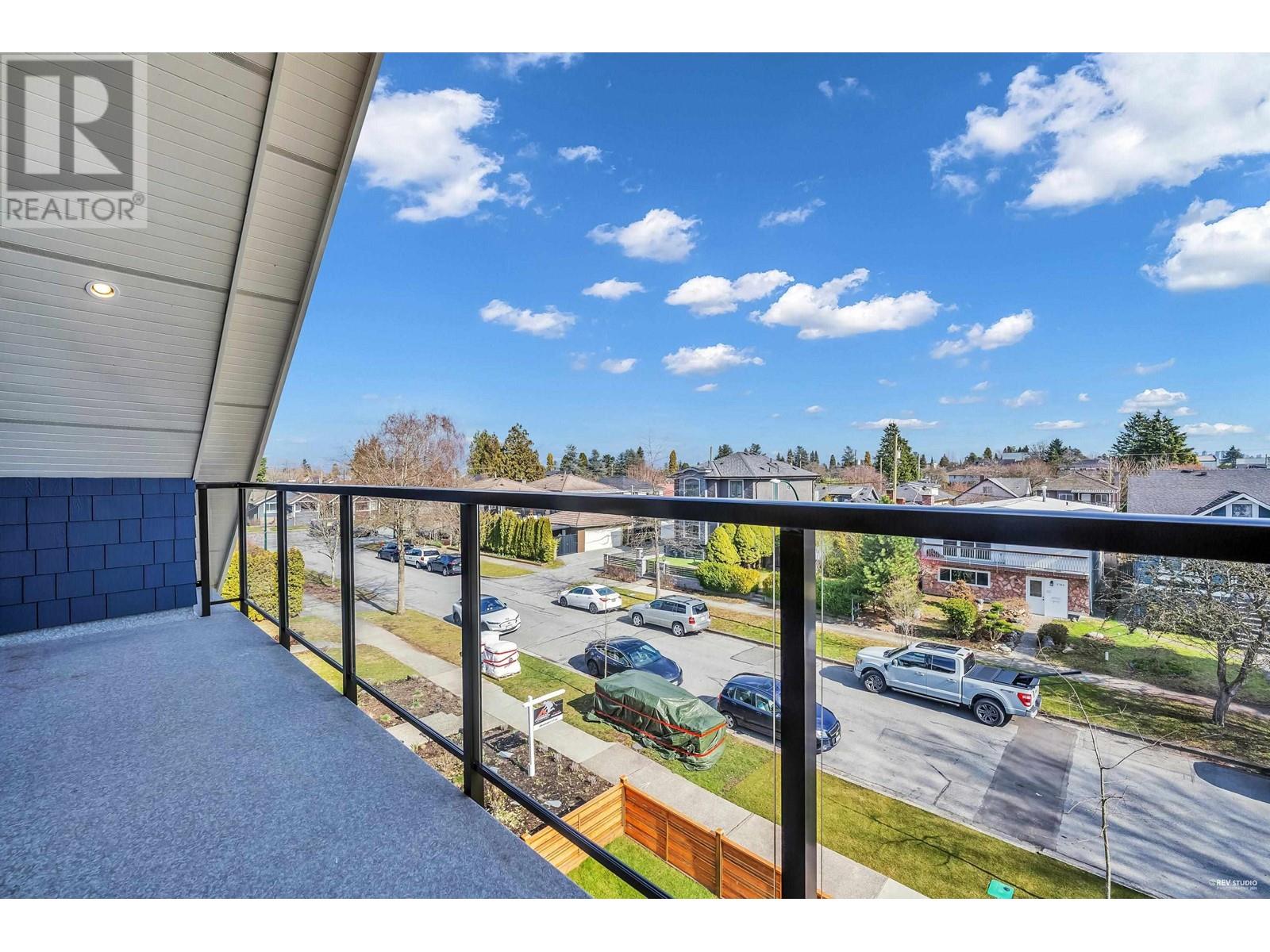 For sale 5751 SOPHIA STREET, Vancouver, British Columbia V5W2W3