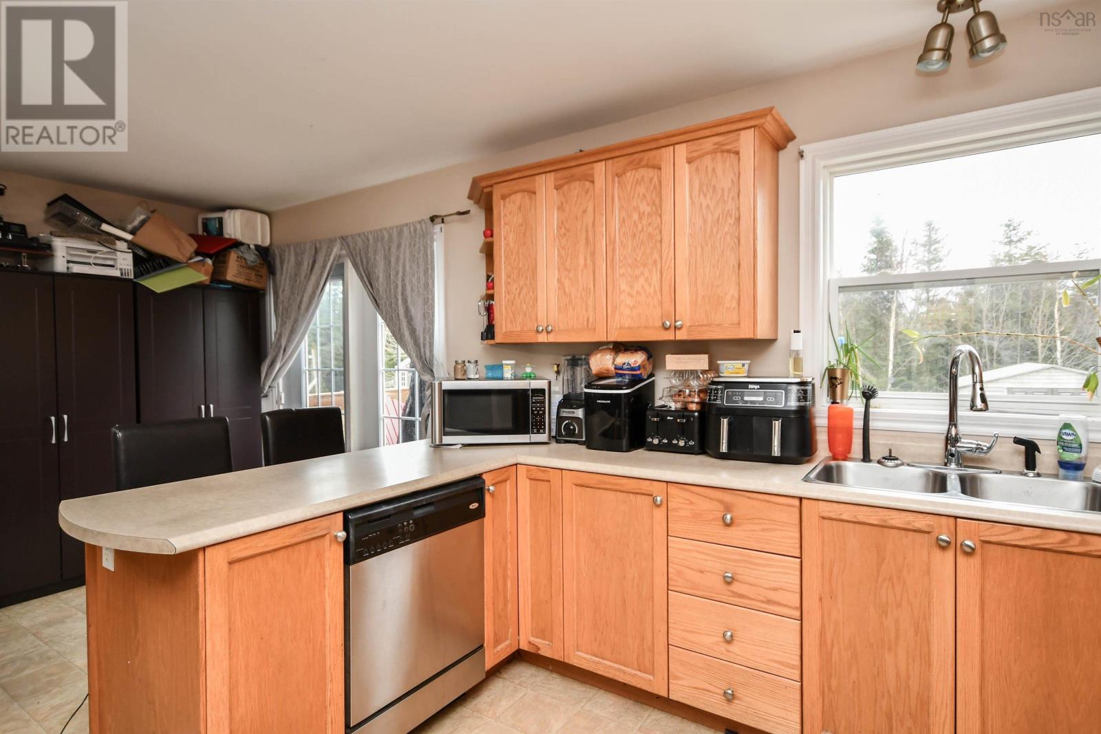 7 Atikian Drive, Eastern Passage, Nova Scotia B3G1S8 | REALTOR.ca