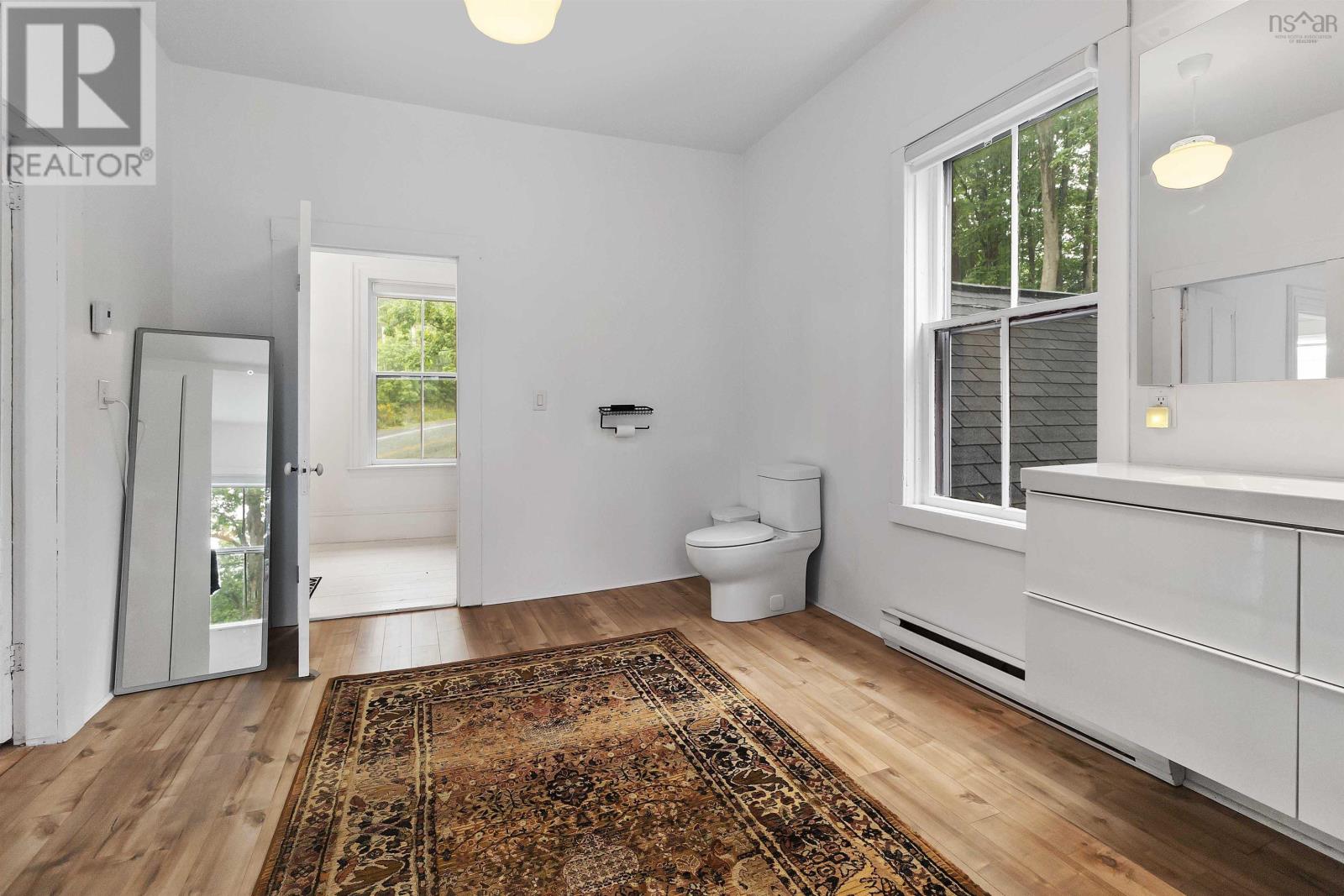 For sale 1 Brooklyn Shore Road, Brooklyn, Nova Scotia B0J1H0