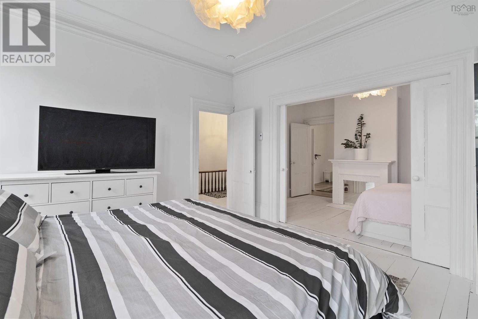 For sale 1 Brooklyn Shore Road, Brooklyn, Nova Scotia B0J1H0