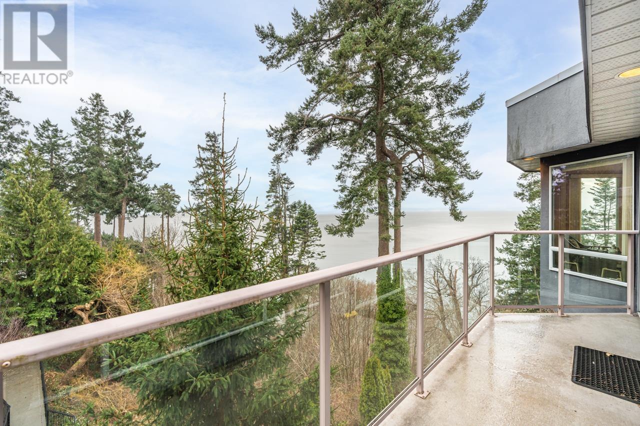 For sale 58 TSAWWASSEN BEACH ROAD, Delta, British Columbia V4M4C6