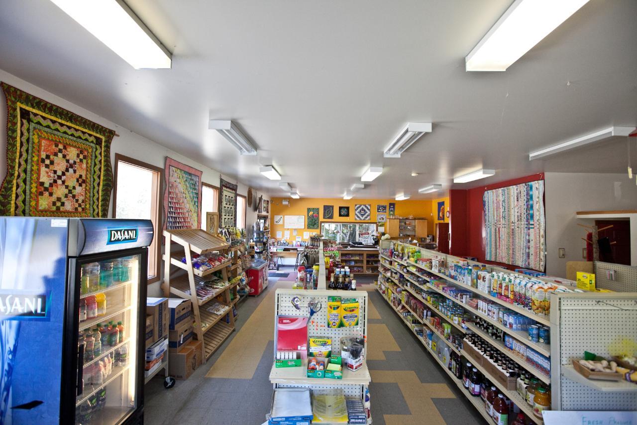 For sale 7904 RAILWAY AVENUE, Harrop/Procter, British Columbia V0G1G0