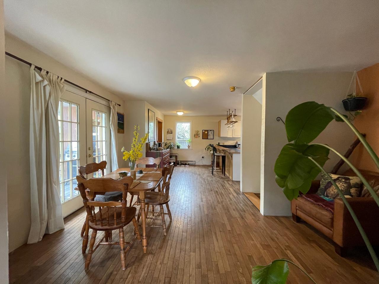 For sale 7904 RAILWAY AVENUE, Harrop/Procter, British Columbia V0G1G0