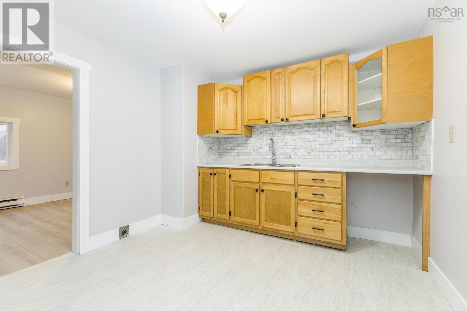 For sale 91 Mackay Road, Mill Village, Nova Scotia B0N2H0 202403245