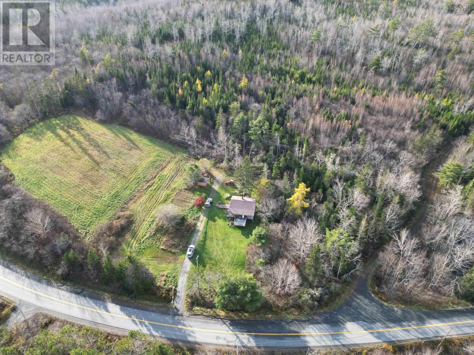 For sale: 8913 Moose River Road, Lindsay Lake, Nova Scotia B0N1X0 ...