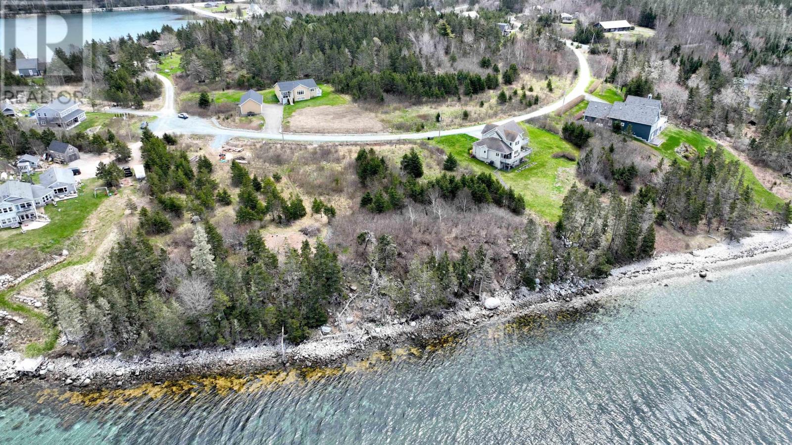 For sale 42 Amys Drive, Hackett's Cove, Nova Scotia B3Z3M3 202401080