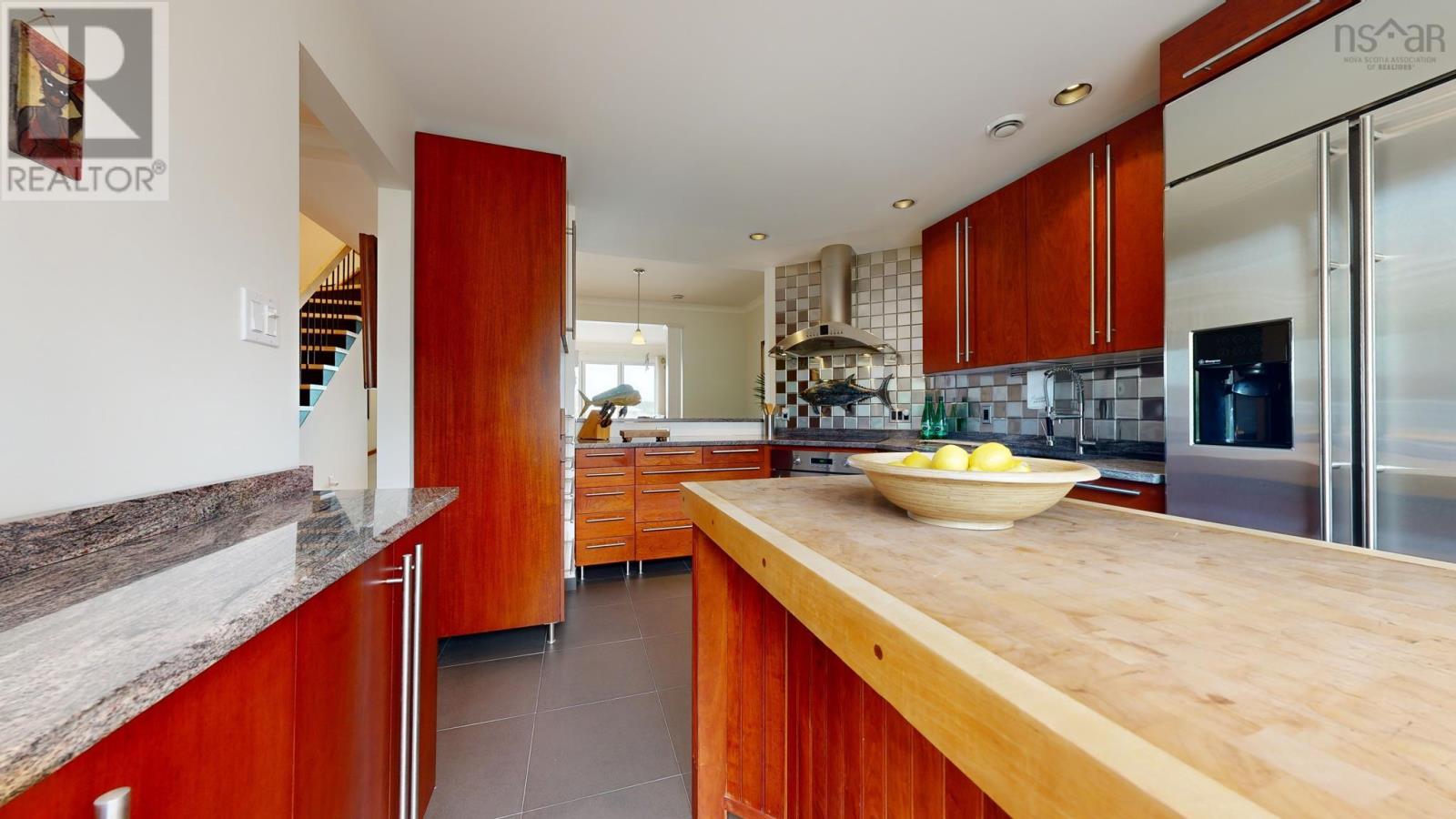 For sale 71 Anchor Drive, Halifax, Nova Scotia B3N3B9 202321564