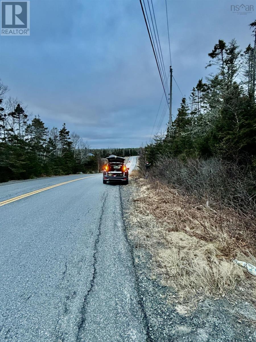 For sale 1305 Ostrea Lake Road, Ostrea Lake, Nova Scotia B0J2L0