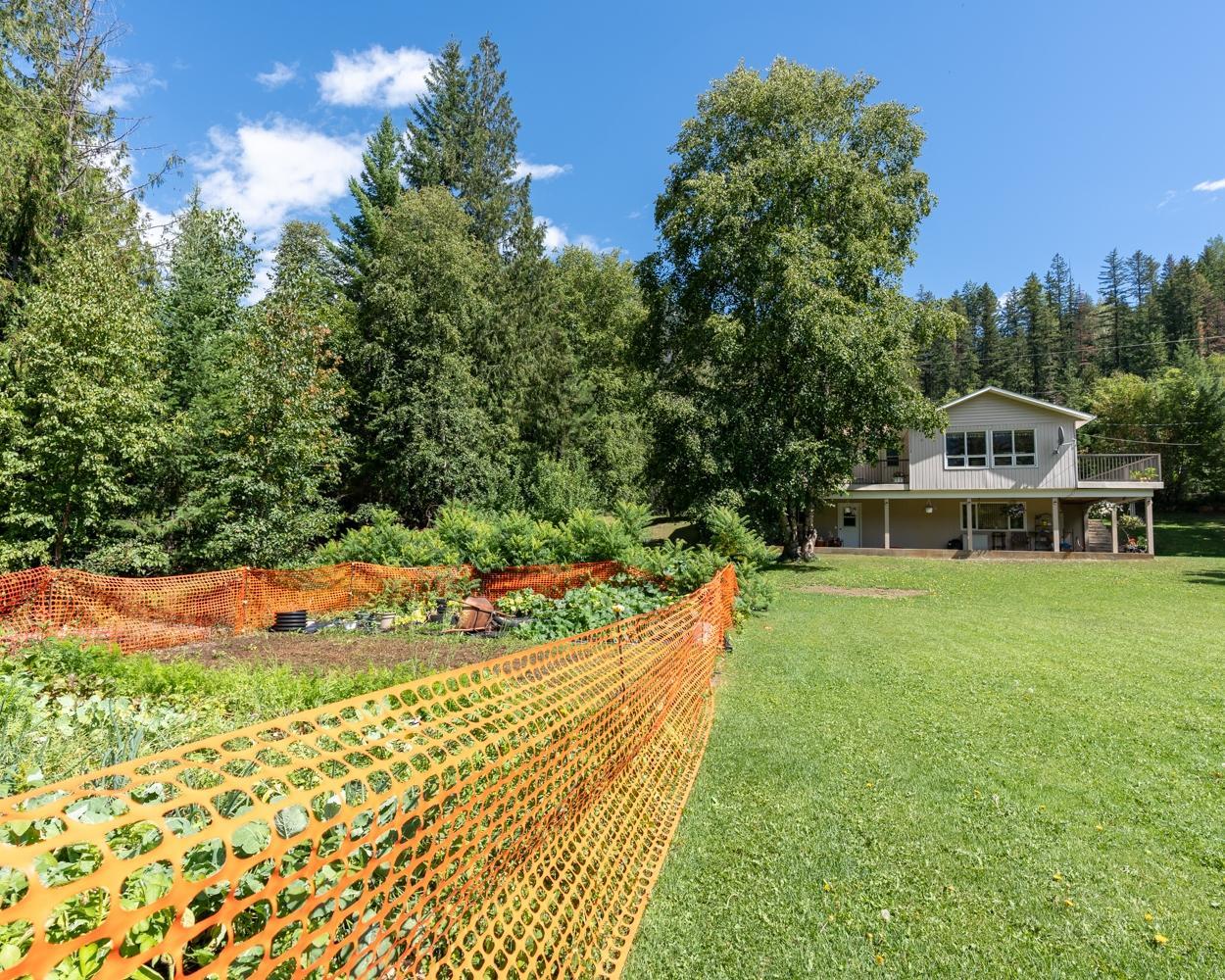 For sale 467 MEADOW CREEK ROAD, Meadow Creek, British Columbia V0G1N0