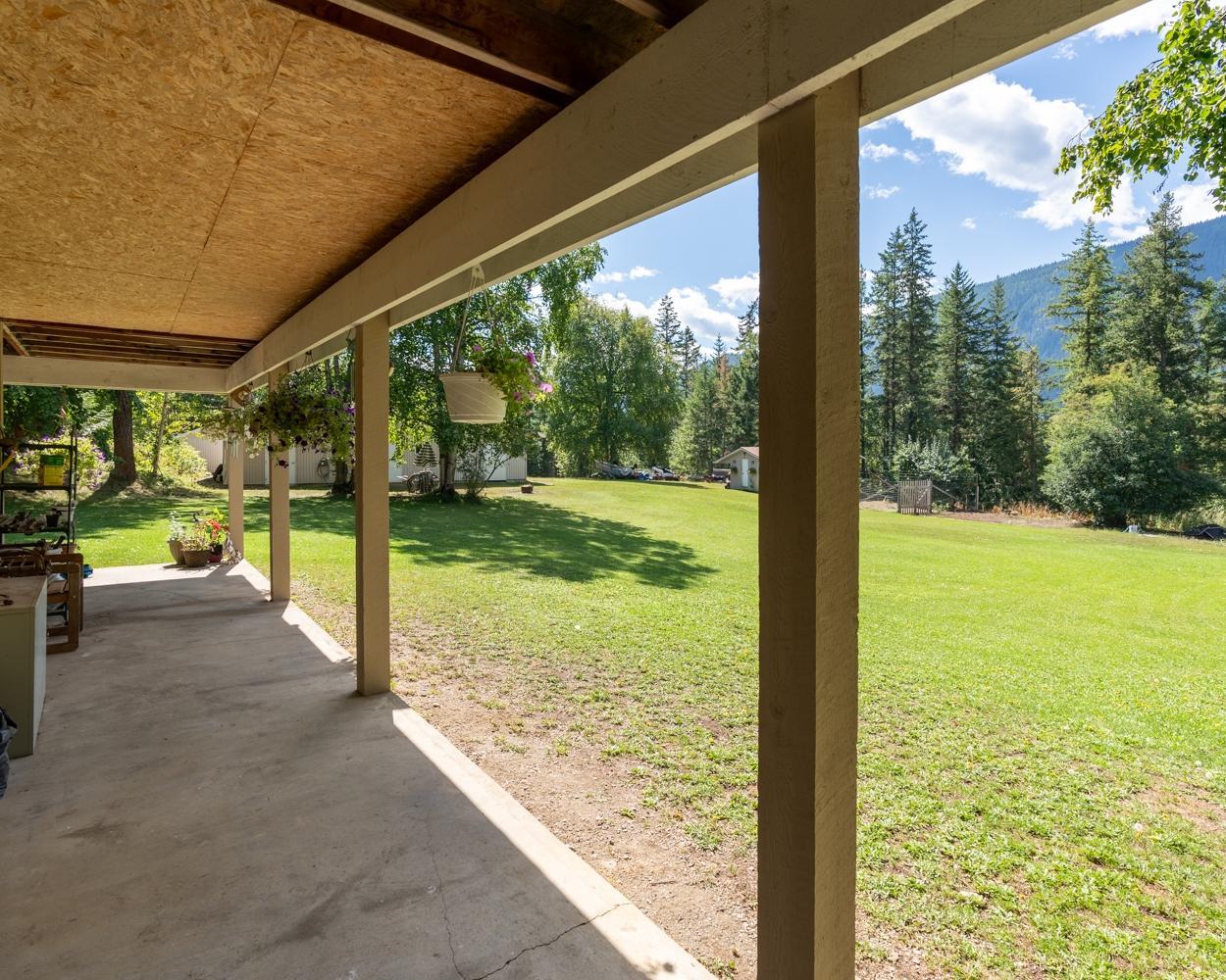 For sale 467 MEADOW CREEK ROAD, Meadow Creek, British Columbia V0G1N0