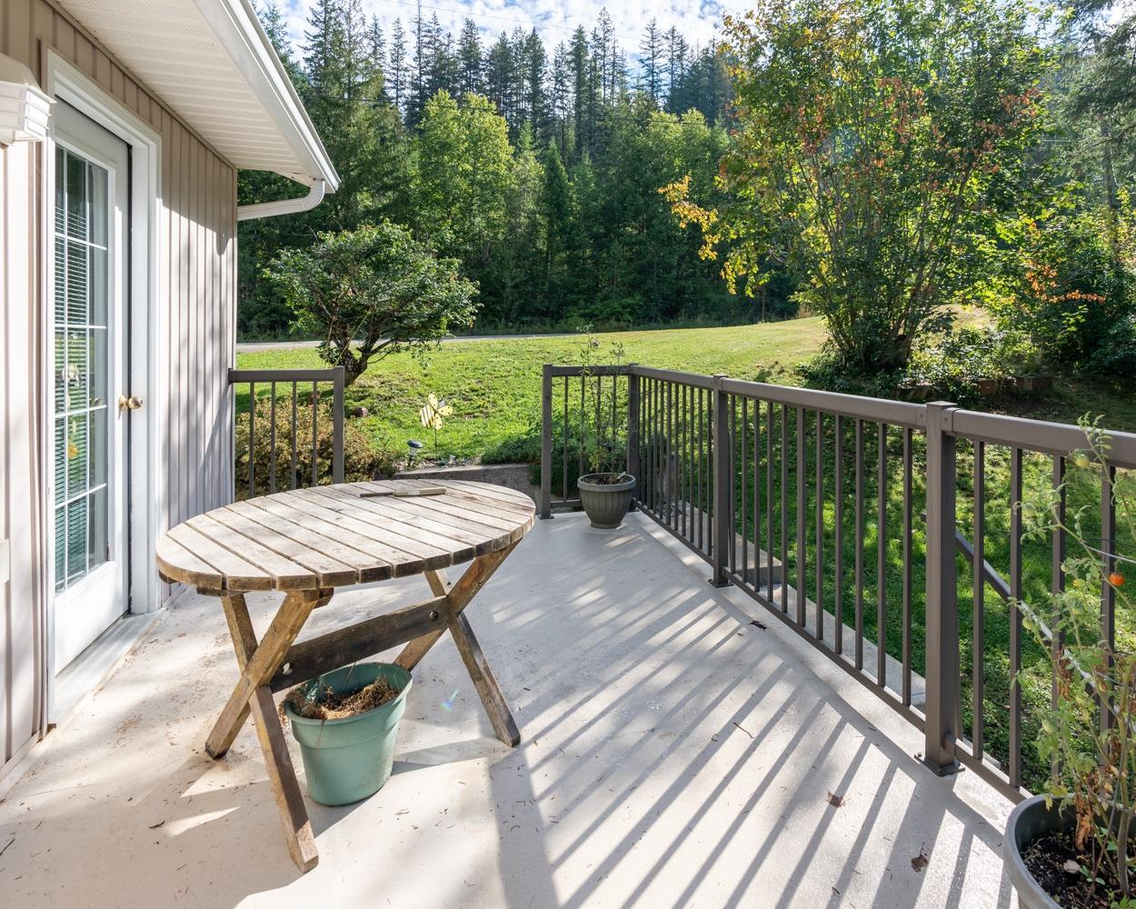 For sale 467 MEADOW CREEK ROAD, Meadow Creek, British Columbia V0G1N0