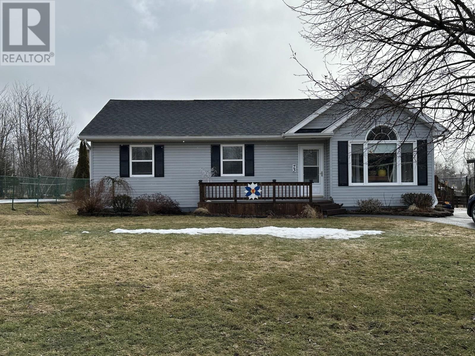 73 Poplar Street, Stellarton, Nova Scotia B0K1S0 REALTOR.ca