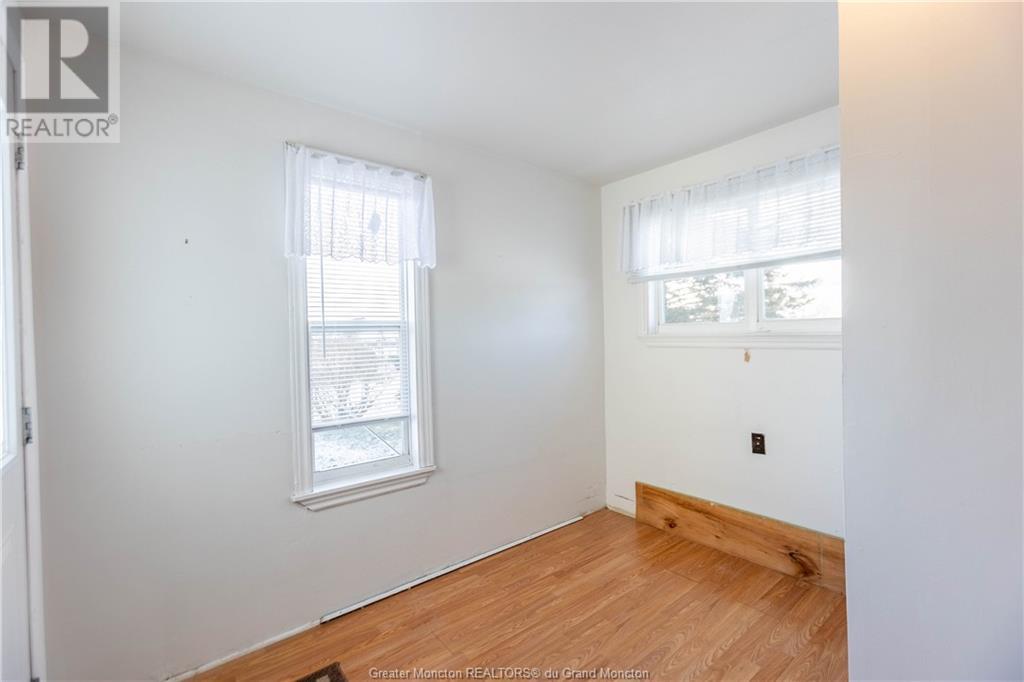 For sale 64 Fairfield RD, Sackville, New Brunswick E4L2X8 M158003