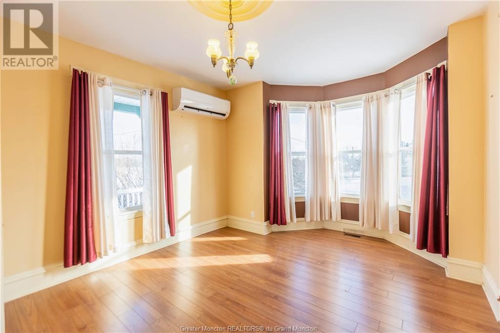 For sale 64 Fairfield RD, Sackville, New Brunswick E4L2X8 M158003