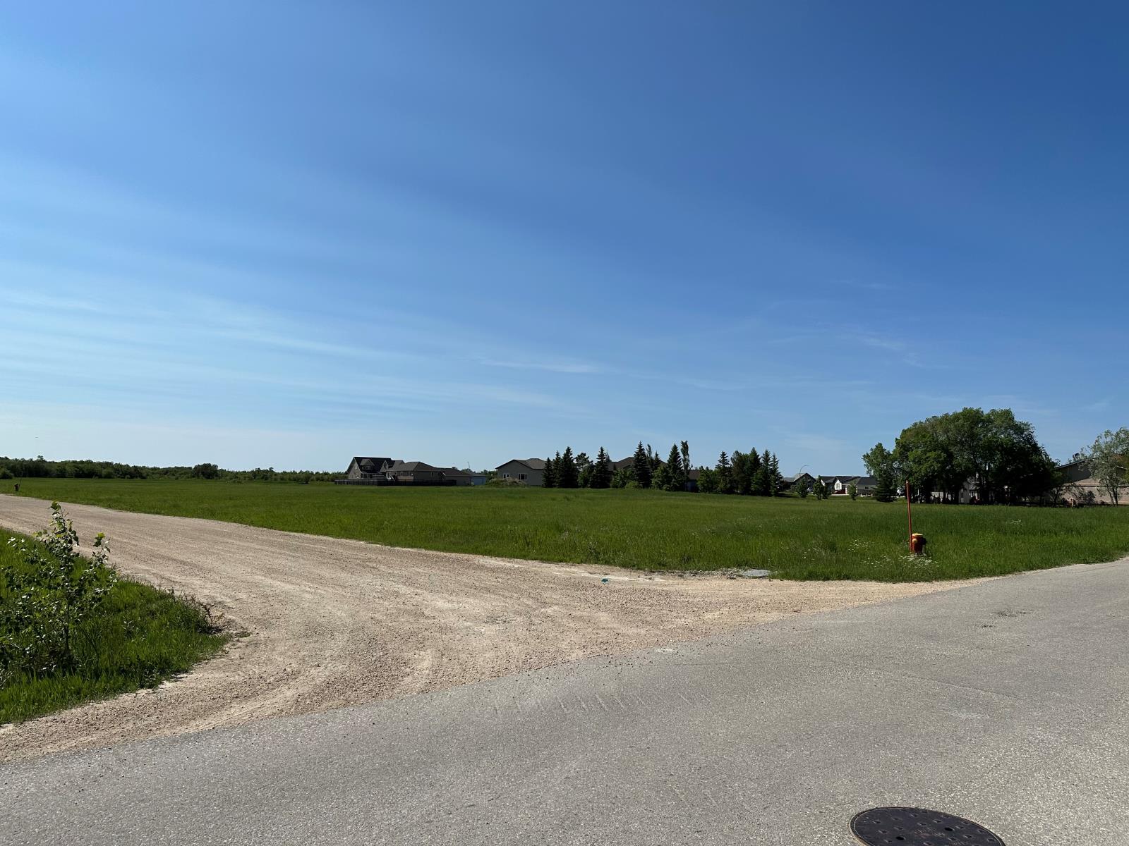 For sale Wedgewood Place & Autumnwood Drive, Gimli, Manitoba R0C1B1