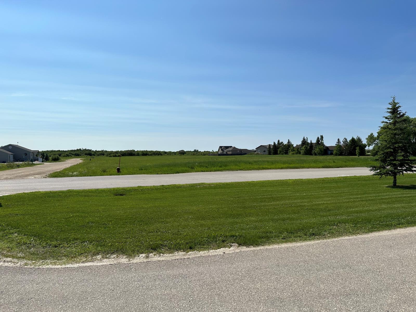 For sale Wedgewood Place & Autumnwood Drive, Gimli, Manitoba R0C1B1