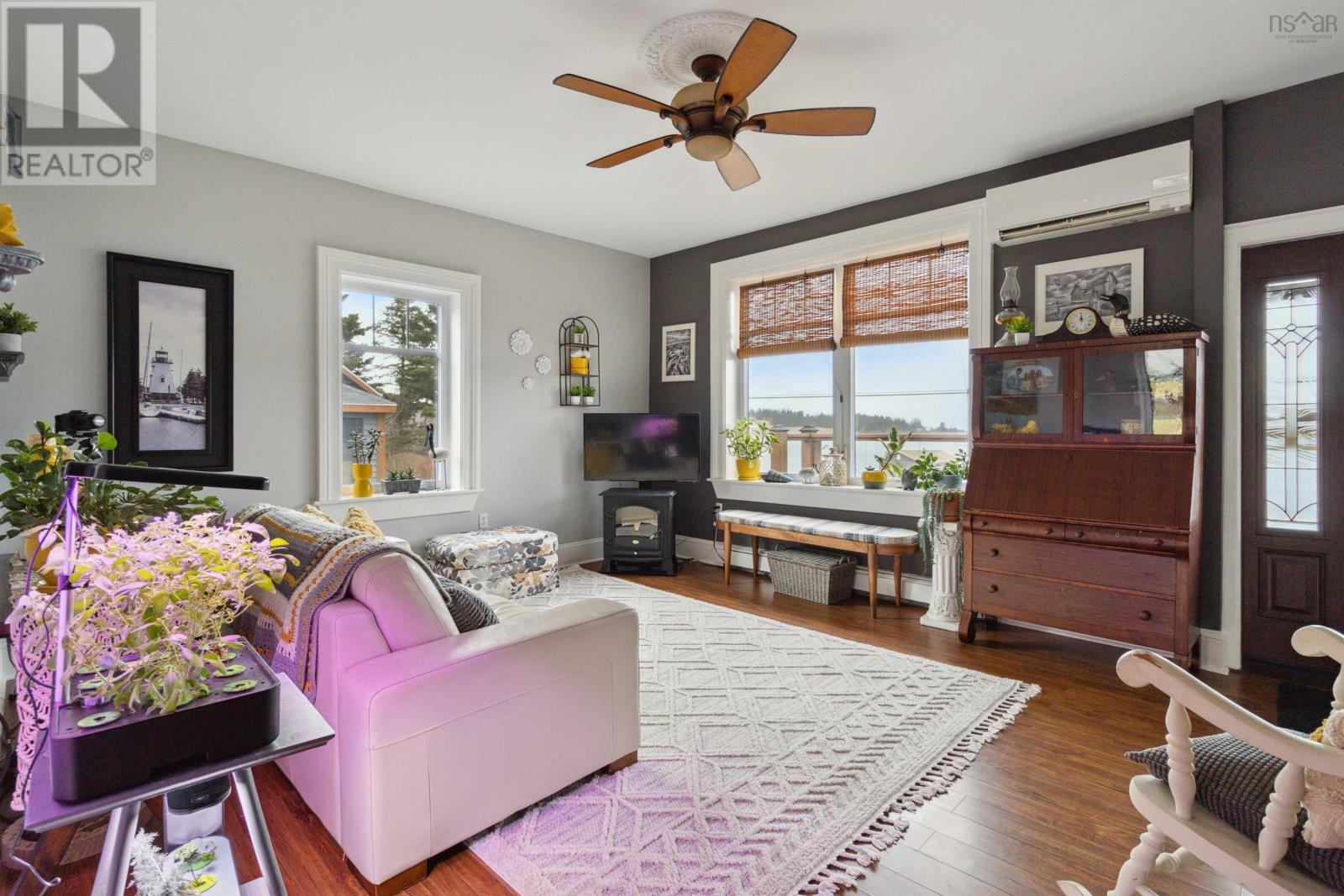 For sale 393 Lower LaHave Road, Lower LaHave, Nova Scotia B0J2W0