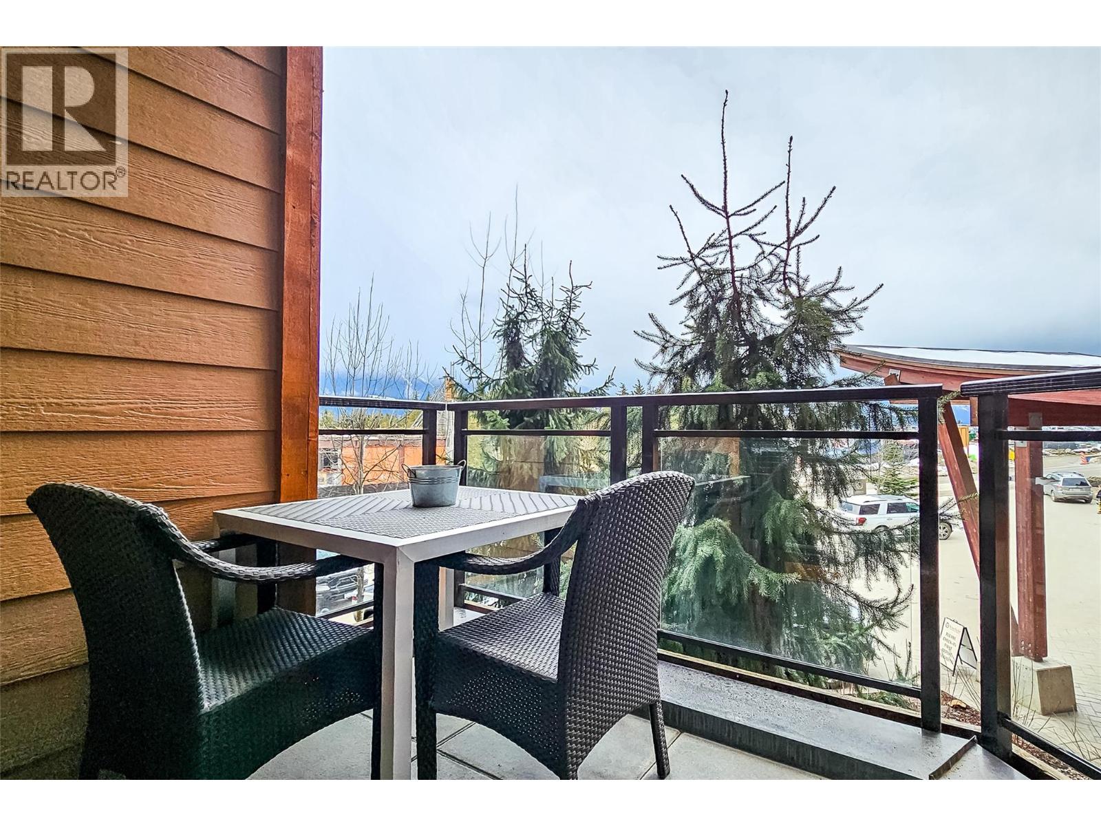 For sale 2950 Camozzi Road Unit 1212, Revelstoke, British Columbia V0E2S1 10306062 REALTOR.ca