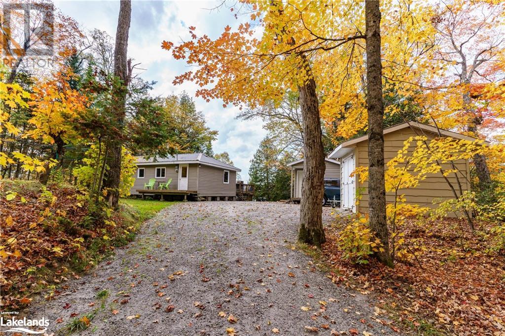 For sale 340 SKYLINE Drive, Katrine, Ontario P0A1L0 40553168