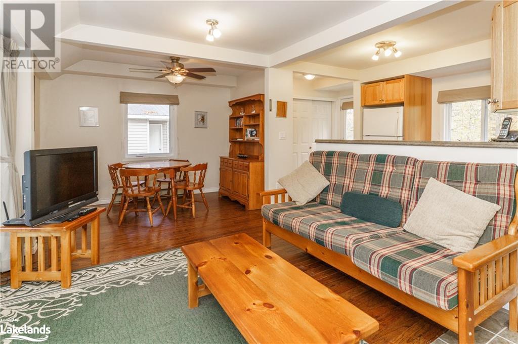 For sale 340 SKYLINE Drive, Katrine, Ontario P0A1L0 40553168