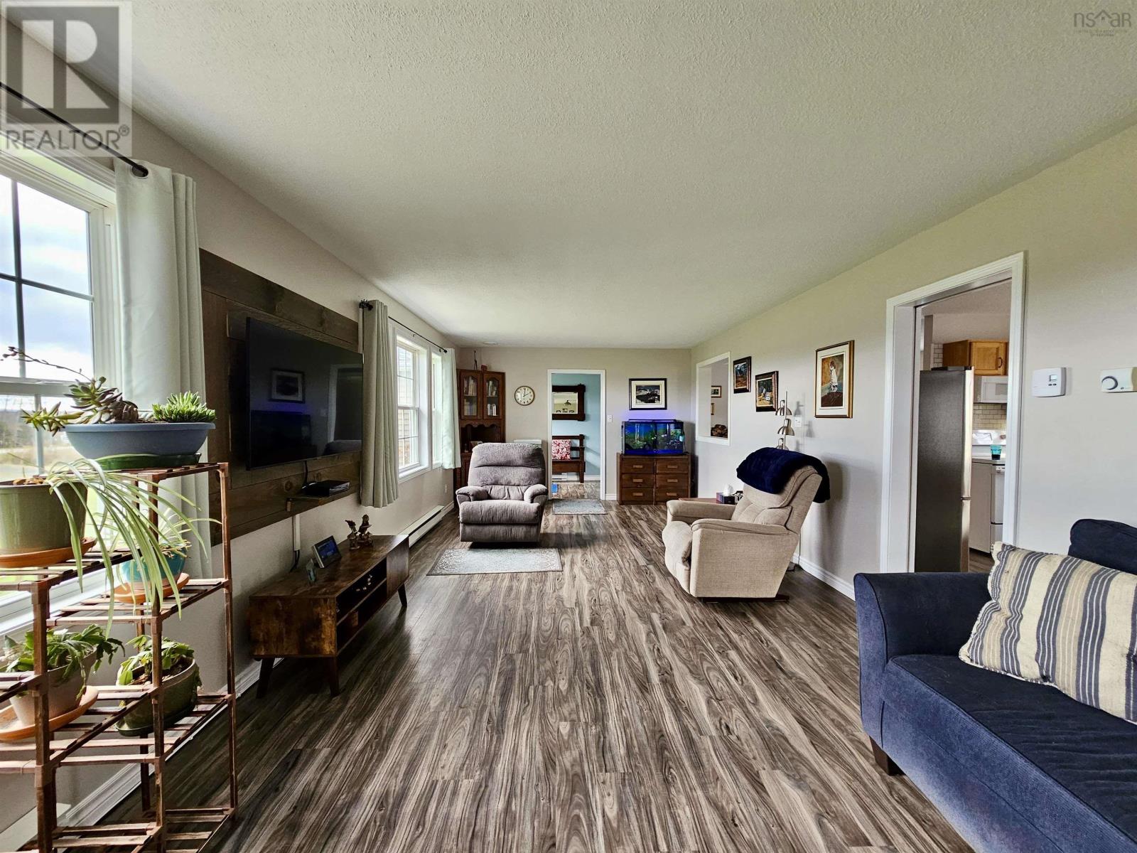 For sale 4871 Highway 1, Granville Centre, Nova Scotia B0S1A0