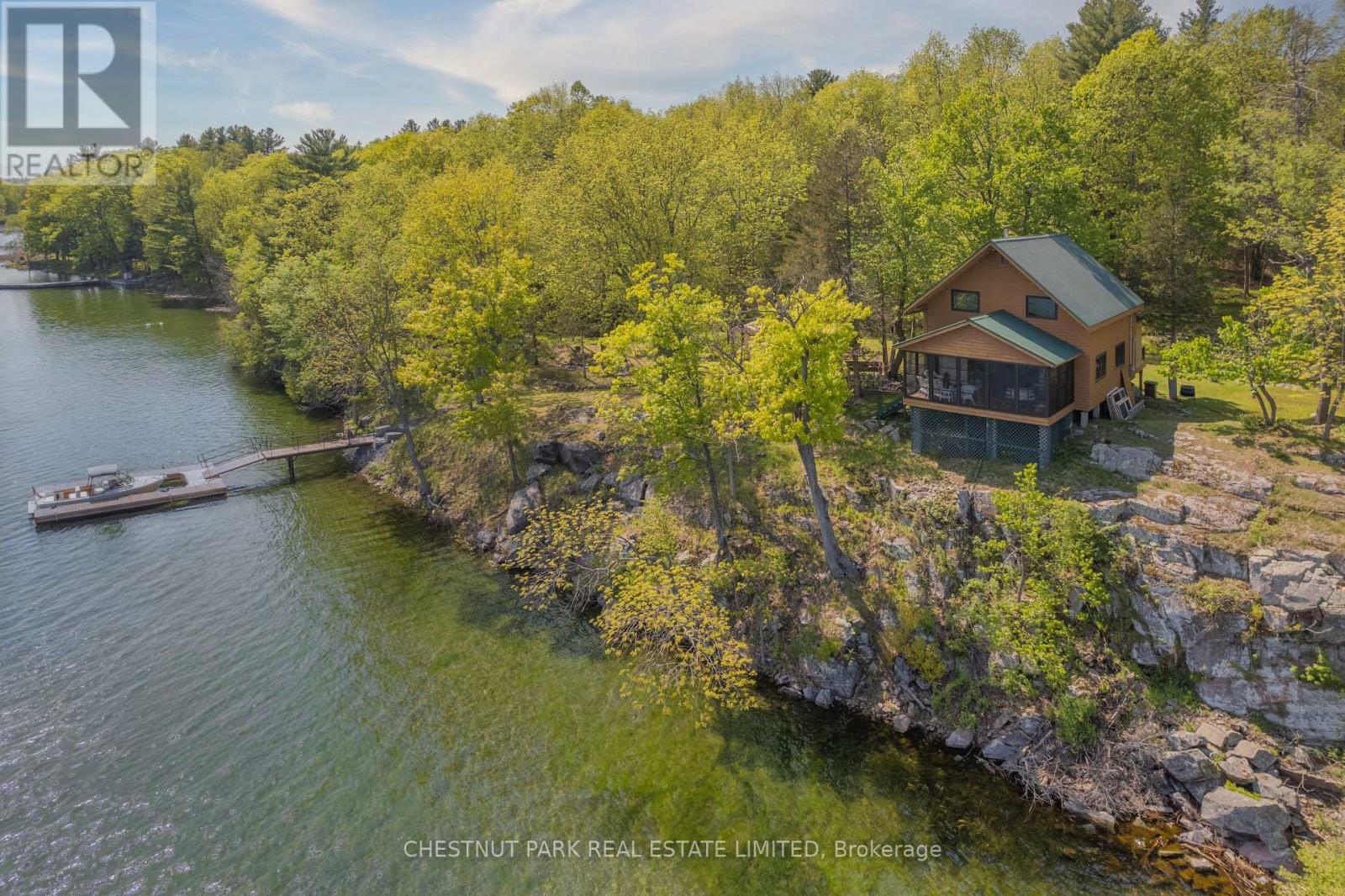 For sale: 56 CLUB ISLAND, Leeds & the Thousand Islands, Ontario K0E1R0 ...