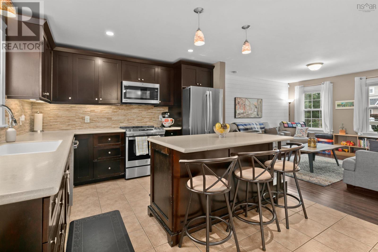 11 Grindstone Drive, Halifax, Nova Scotia B3R0A5 REALTOR.ca