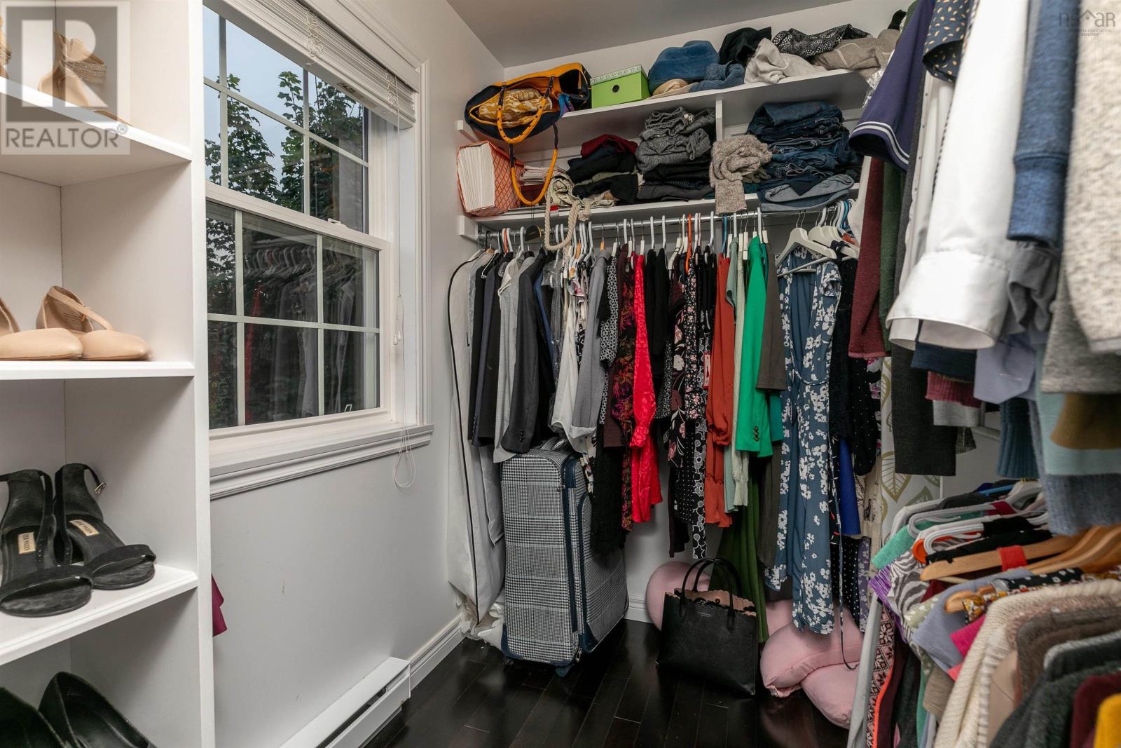 11 Grindstone Drive, Halifax, Nova Scotia B3R0A5 REALTOR.ca