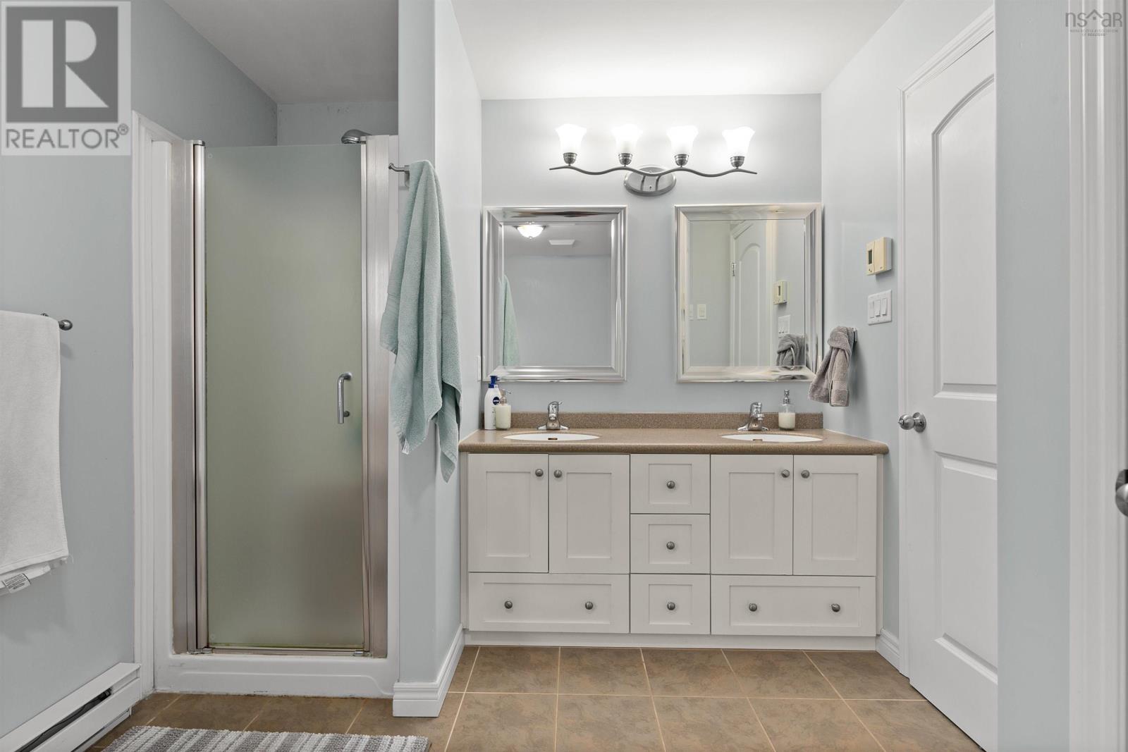 11 Grindstone Drive, Halifax, Nova Scotia B3R0A5 REALTOR.ca