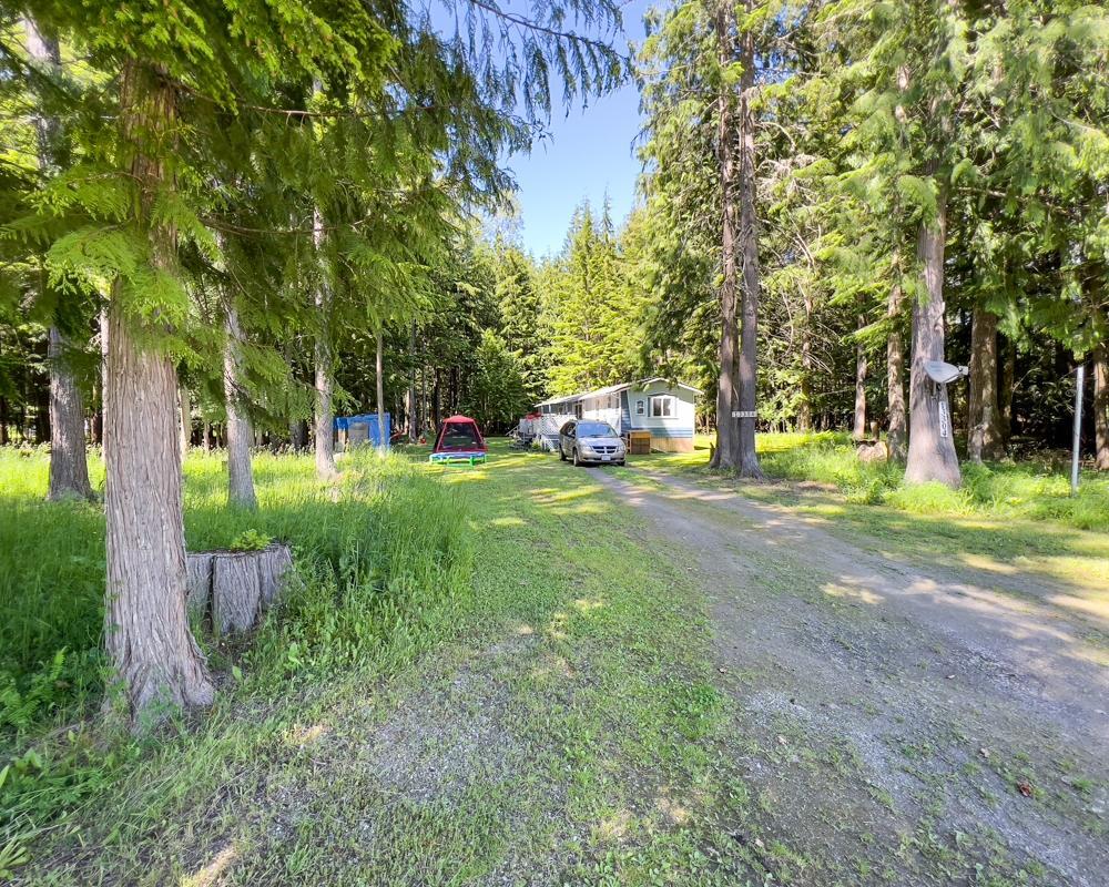 For sale 13304 13308 HIGHWAY 31, Meadow Creek, British Columbia