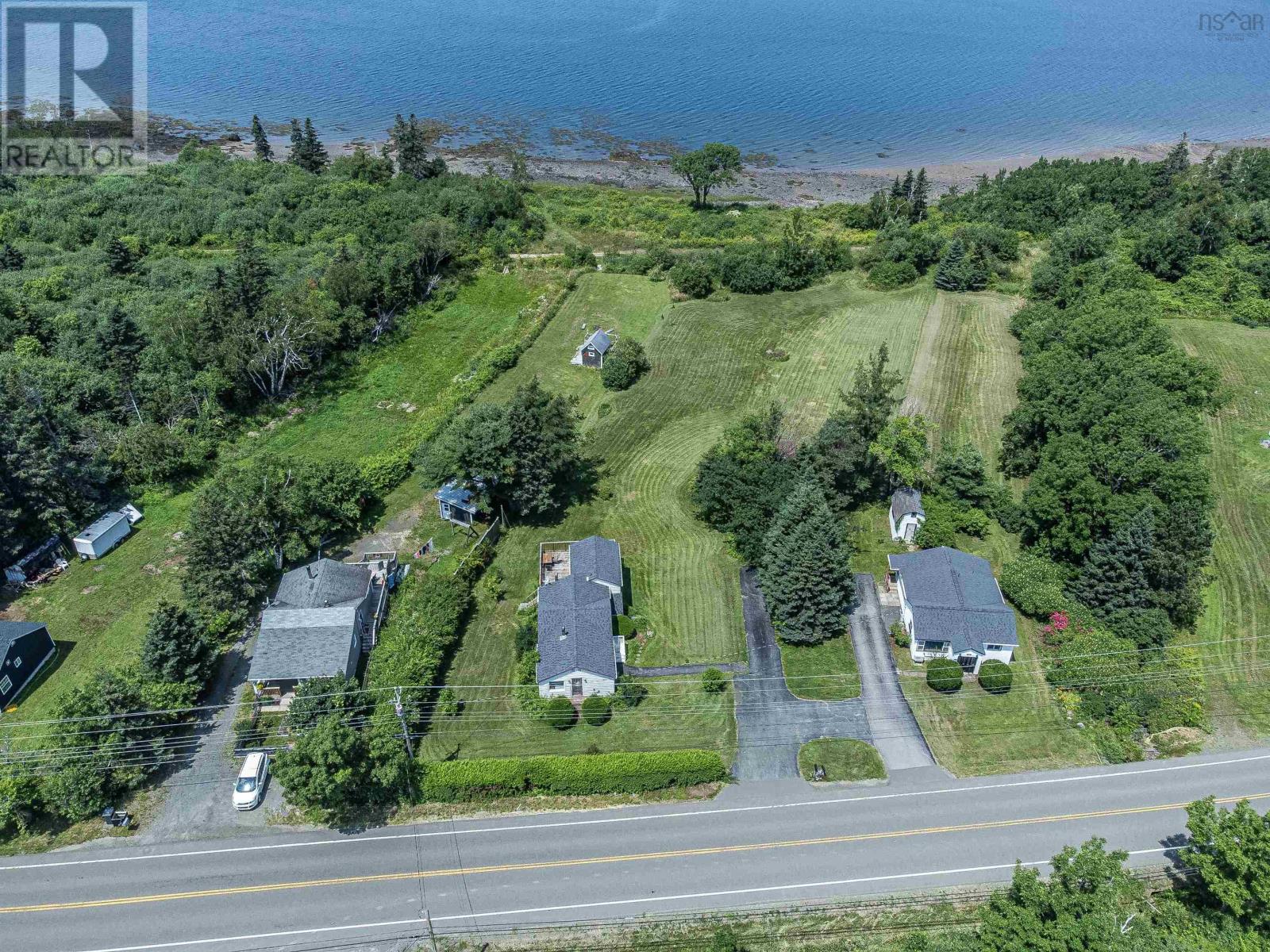 For sale 917 Highway 1, Deep Brook, Nova Scotia B0S1J0 202401078