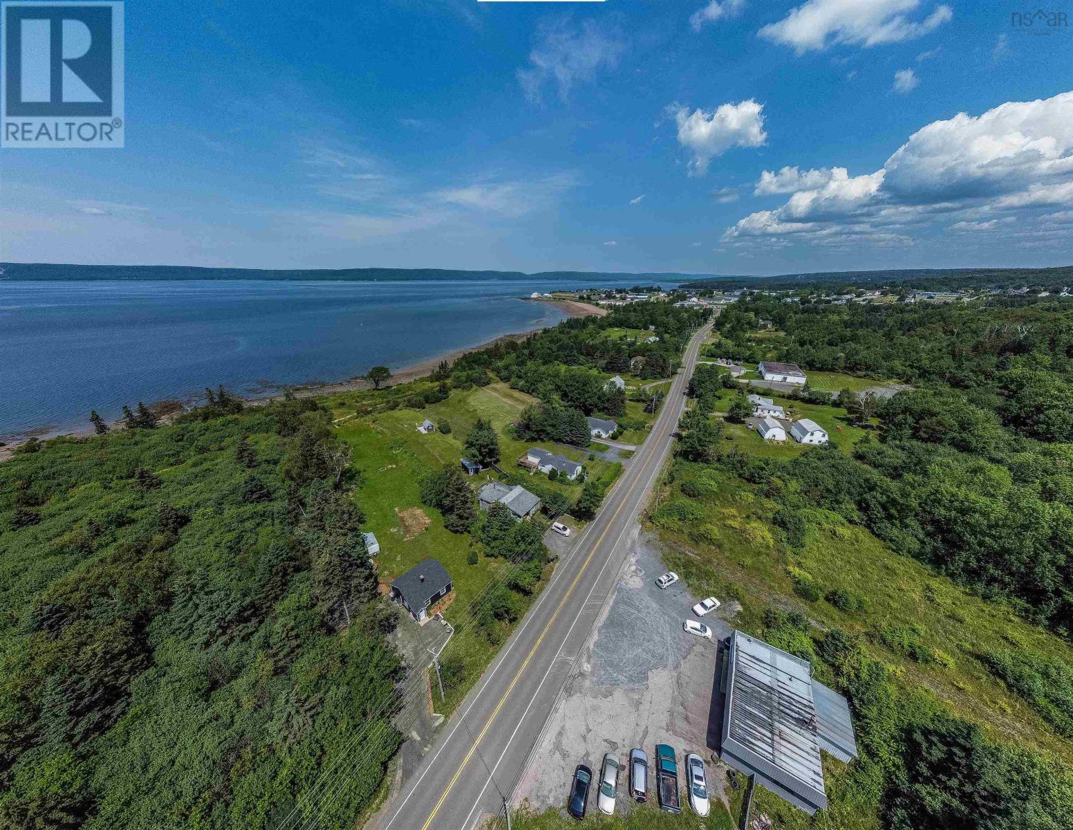 For sale 917 Highway 1, Deep Brook, Nova Scotia B0S1J0 202401078