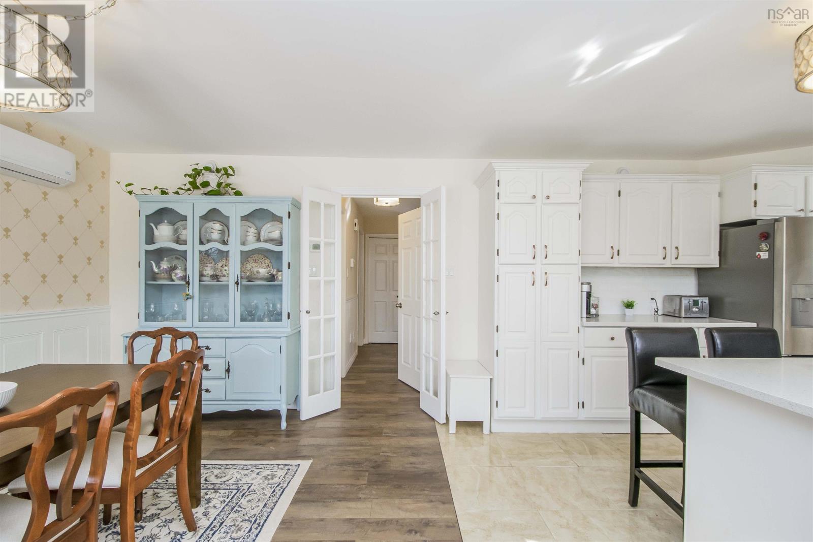 For sale 73 Forest Glade Drive, MacDonald Lake Subdivision, Hatchet