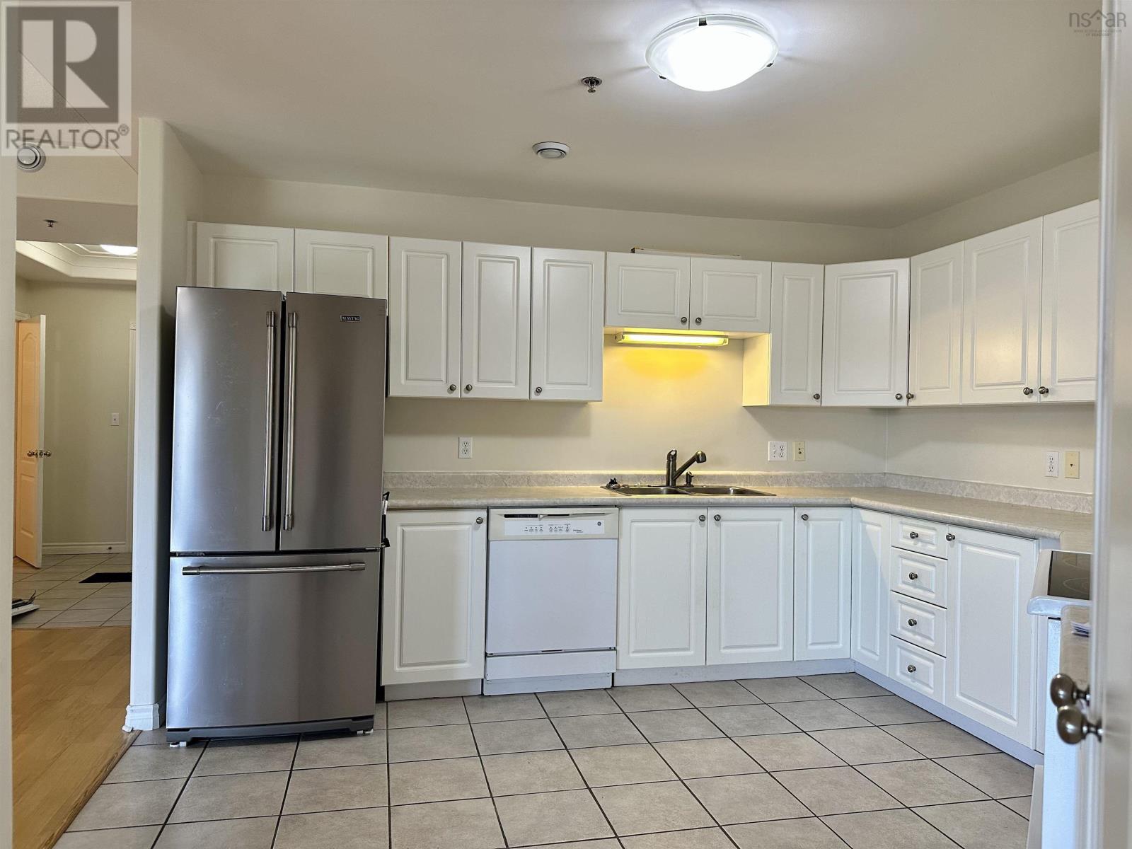 108 10 Regency Park Drive, Halifax, Nova Scotia B3S1P2 REALTOR.ca