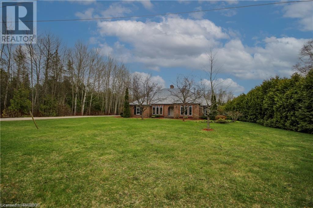 For sale 104 OLIPHANT Way, Oliphant, Ontario N0H2T0 40550054