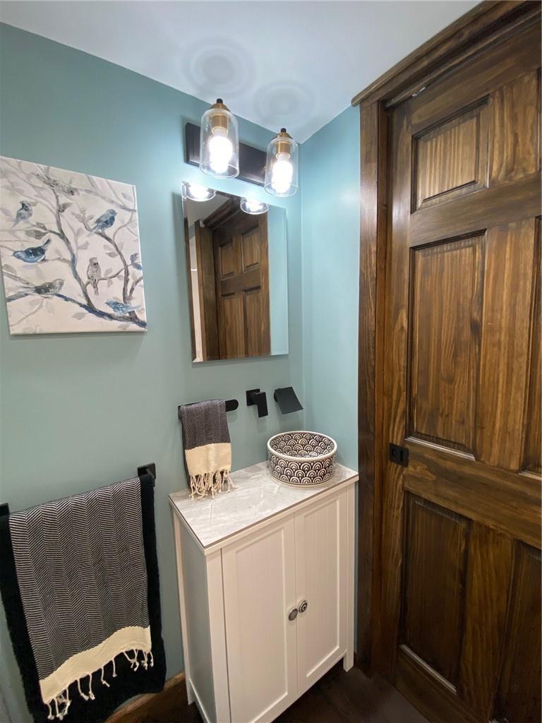 For sale 8009 CONCESSION 2 Road, Wellandport, Ontario L0R2J0