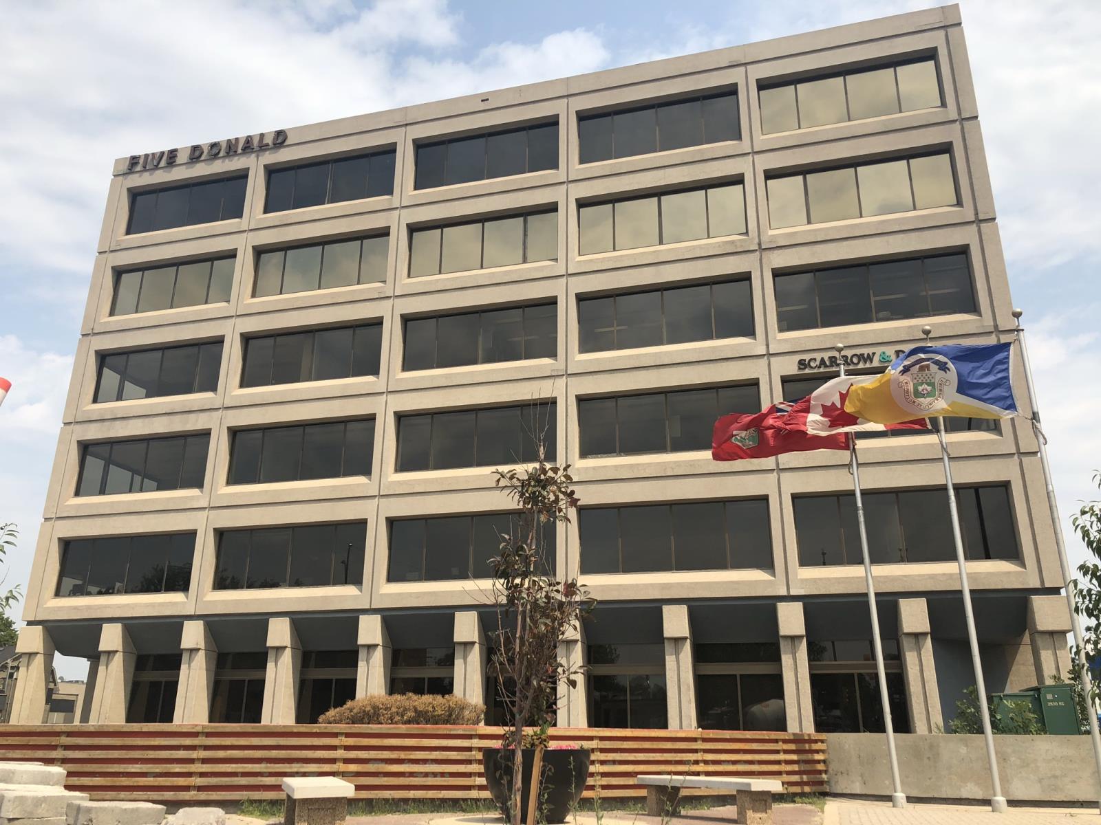 For lease 5 Donald St, Winnipeg, Manitoba R3L2T4