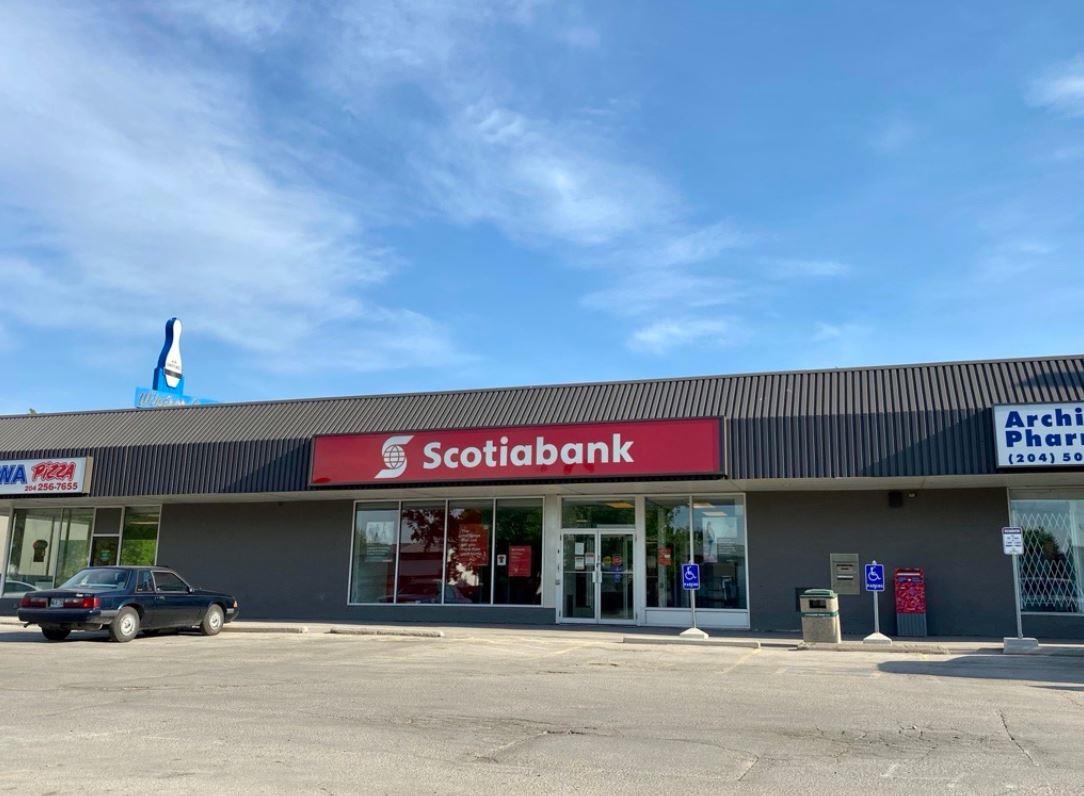 For lease 664 Elizabeth Rd, Winnipeg, Manitoba R2J1A4 659599a25d62aa407cd3b490 REALTOR.ca